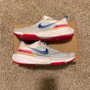 Nike Invincible Run 3 Running Shoes